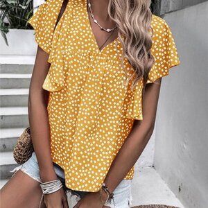Orange Floral Flutter-Sleeve V-Neck Top - Women M
